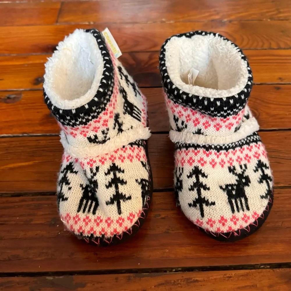 Slip On Slipper Boots Size 12-13 Toddler